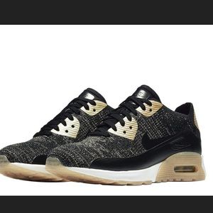 Nike Air Max 90 Ultra Flyknit